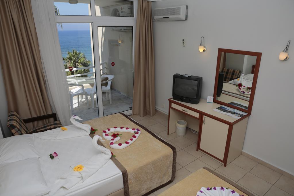 Incekum Su Hotel Avsallar Bagian luar foto
